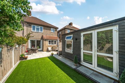 73 Hawkhurst Way, West Wickham, BR4 9PE