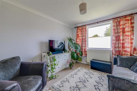 43 Ashurst Way, East Preston, Littlehampton, BN16 1AQ