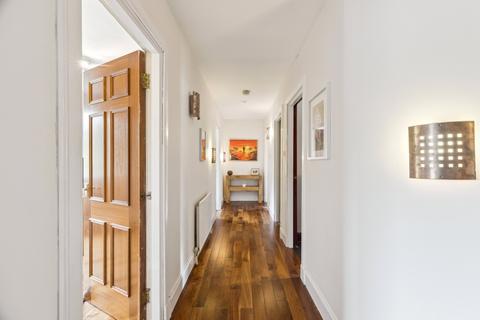 6 Menock Road, Glasgow, G44 5UR