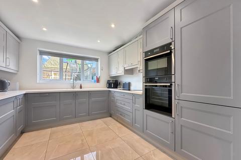 13 Jefferies Way, Stanford-le-hope, SS17 7DT