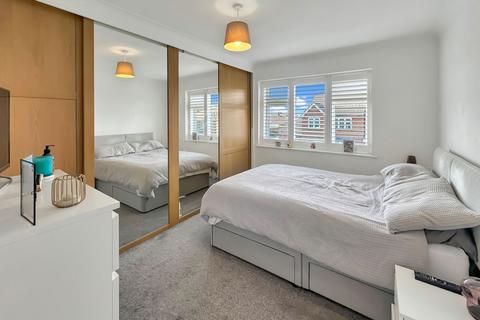 13 Jefferies Way, Stanford-le-hope, SS17 7DT