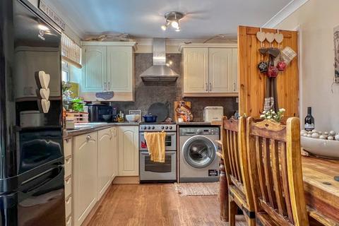 6 Eastfield Road, Keelby, Grimsby, DN41 8JE