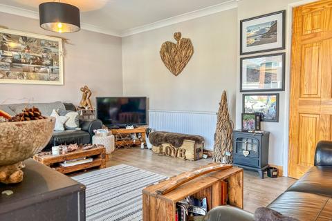 6 Eastfield Road, Keelby, Grimsby, DN41 8JE