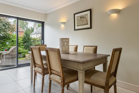 6 Green Acres, Waltham, Grimsby, DN37 0QG