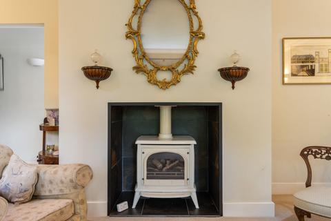 6 Green Acres, Waltham, Grimsby, DN37 0QG