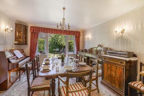 4 bedroom detached house for sale, Dry Hill Road, Tonbridge, TN9 1LU