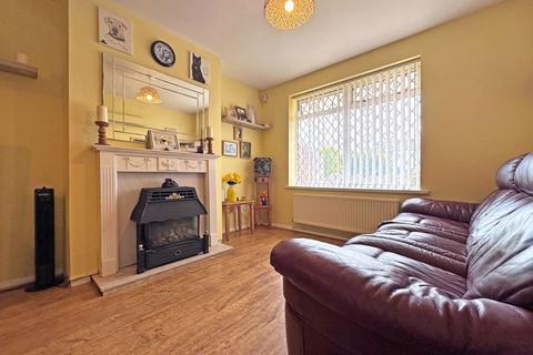 3 bedroom semi-detached house for sale, Bartlett Close, TIPTON, DY4 0BU