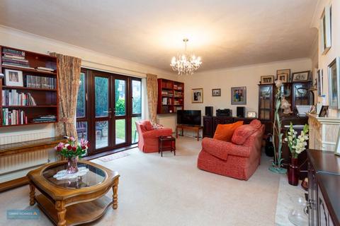 2 bedroom apartment for sale, Sherford Road, Taunton