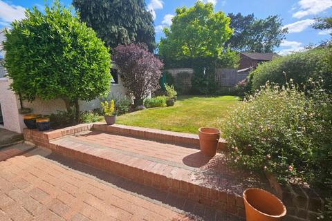 4 bedroom semi-detached house for sale, Penenden Heath Road, Maidstone