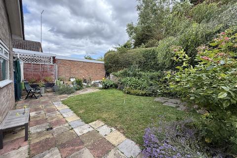 3 bedroom detached bungalow for sale, Dalebrook Road, Burton-On-Trent DE15