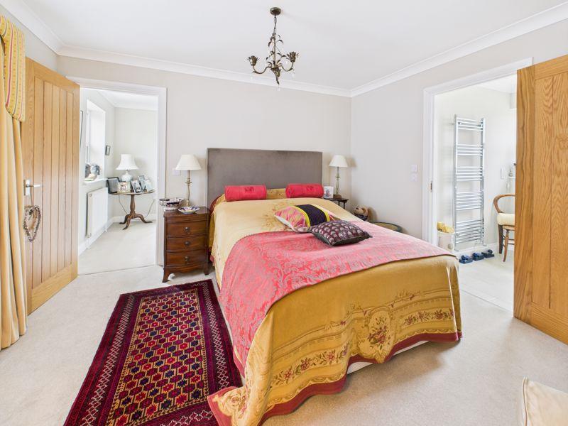 Master bedroom &amp;...