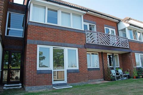 1 bedroom flat for sale, Brinton Lane, Hythe
