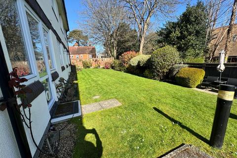 1 bedroom flat for sale, Brinton Lane, Hythe