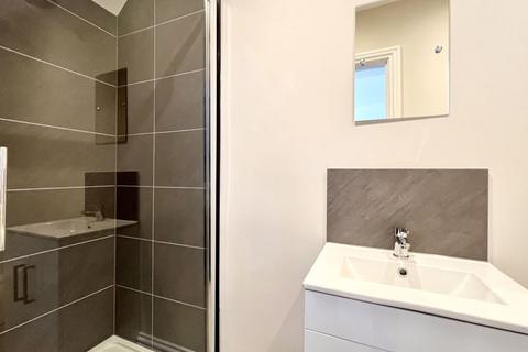 1 bedroom in a house share to rent, Ocean Road, South Shields NE33