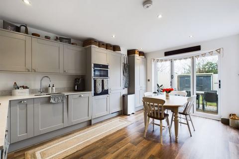 undefined, 10 Station Drive, Wragby