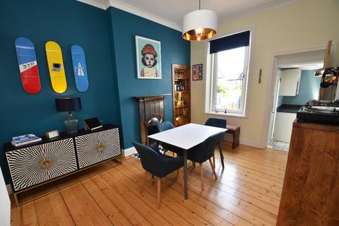33 Walkerburn Road, Glasgow, G52 3HY