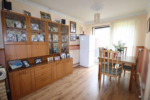 3 bedroom semi-detached house for sale, Westminster Drive, Bletchley, Milton Keynes