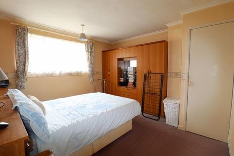 3 bedroom semi-detached house for sale, Westminster Drive, Bletchley, Milton Keynes