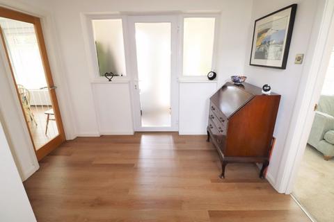 18 Ashurst Drive, Goring By Sea, Worthing, BN12 4SW