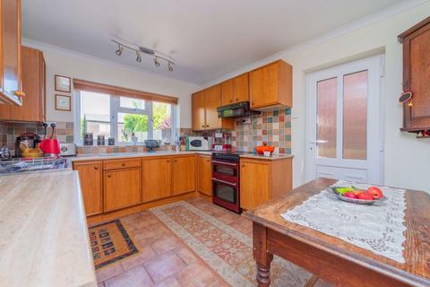4 bedroom detached house for sale, Croeswylan Lane, Oswestry