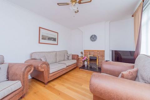 3 bedroom semi-detached house for sale, North View, Chirk