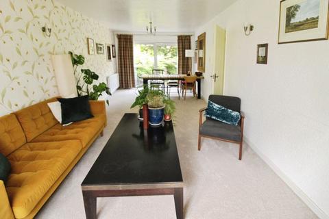 14 Andrew Close, Radcliffe, Manchester, M26 1GQ