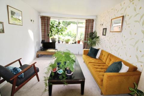 14 Andrew Close, Radcliffe, Manchester, M26 1GQ