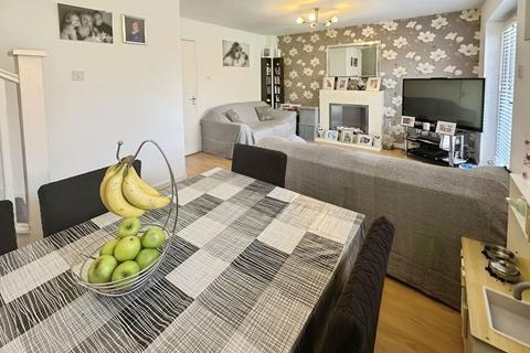 108 Hawkswood Drive, Wednesbury, WS10 8GB