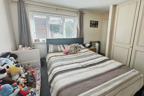 108 Hawkswood Drive, Wednesbury, WS10 8GB