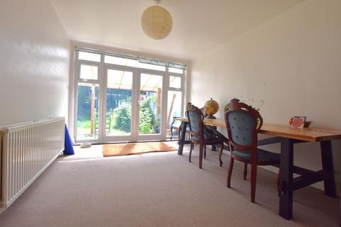 4 bedroom semi-detached house for sale, Conway Gardens, South Kenton