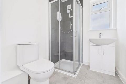 2 bedroom property for sale, Knight Road, Rochester