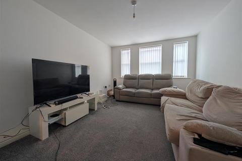 2 bedroom apartment for sale, Lingwood Court, Thornaby TS17
