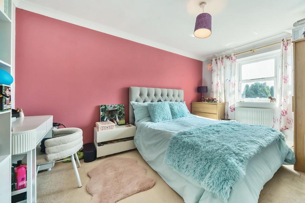 SECOND DOUBLE BEDROOM.jpg