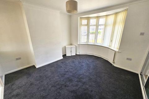2 bedroom terraced house to rent, Birdbrook Road, Birmingham B44