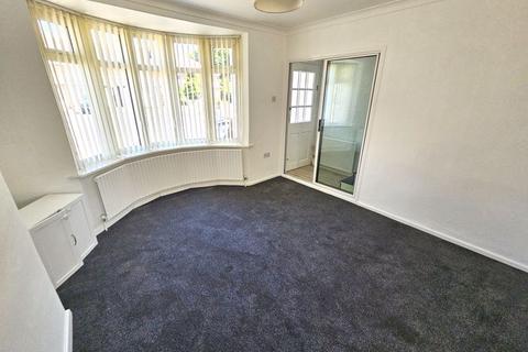 2 bedroom terraced house to rent, Birdbrook Road, Birmingham B44