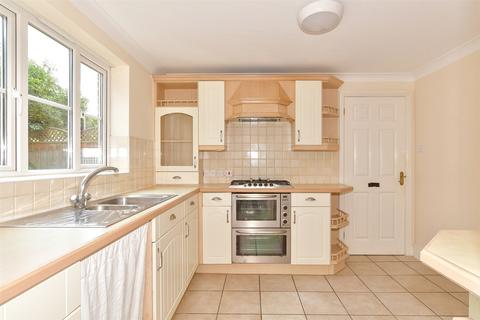 3 Hertsfield Avenue, Rochester, ME2 3PU