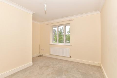 3 Hertsfield Avenue, Rochester, ME2 3PU