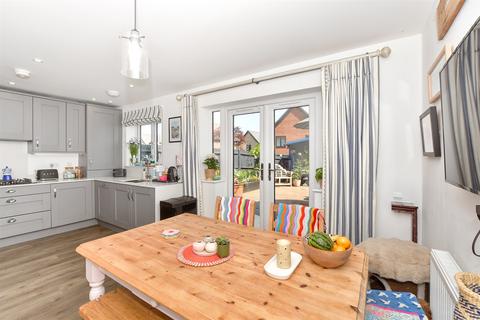 3 bedroom semi-detached house for sale, Bethell Road, Faversham, Kent