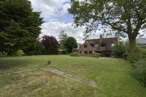 5 bedroom detached house for sale, Higham Cross Road, Hanslope, Milton Keynes