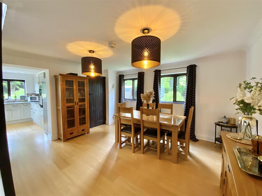 4 -Dining Room
