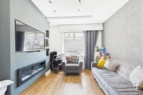 27 Clegram Road, Gloucester, GL1 5PZ