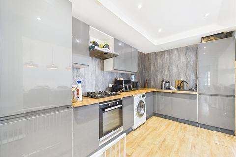 27 Clegram Road, Gloucester, GL1 5PZ