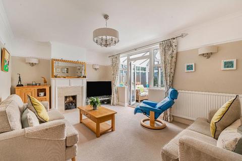 4 bedroom end of terrace house for sale, The Avenue, Orpington, Kent, BR6 9AS