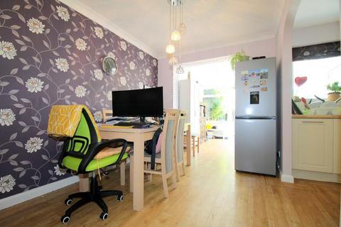 3 bedroom end of terrace house for sale, The Dell, Wigmore, Luton, Bedfordshire, LU2 8SX