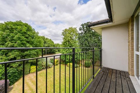 2 bedroom flat for sale, Ashwell Court, Finchley, London, N2