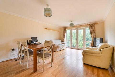 2 bedroom flat for sale, Ashwell Court, Finchley, London, N2