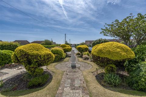 3 bedroom bungalow for sale, Ferring Close, Ferring, Worthing, West Sussex, BN12