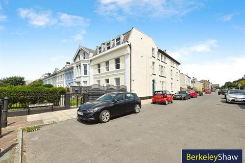 undefined, Adelaide Terrace, Waterloo
