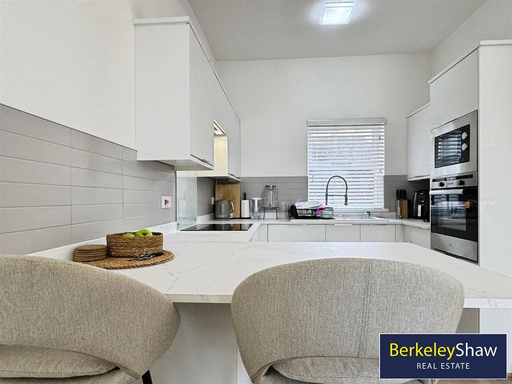 Kitchen (2)