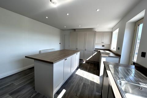 3 bedroom bungalow to rent, Old Hart Soil Farm Yard, Highmoor Lane, Cleckheaton, BD19